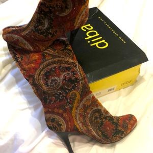 Multi color w/gold sparkle